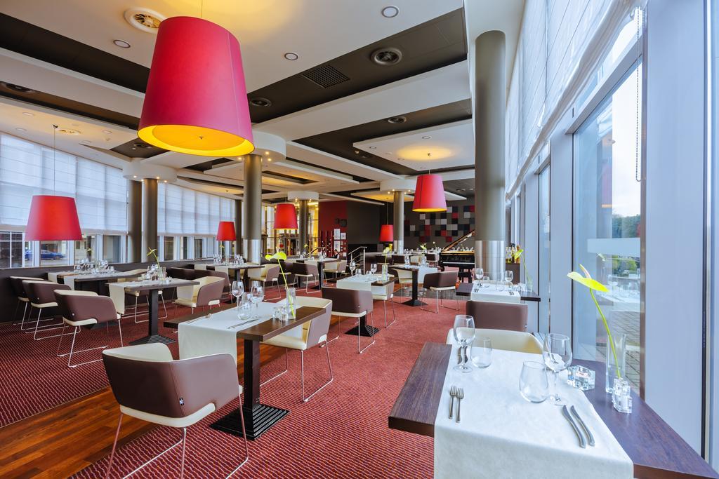 Qubus Hotel Krakow Exterior photo